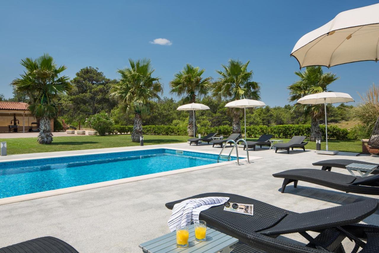 Villa Malibu One Вир Экстерьер фото