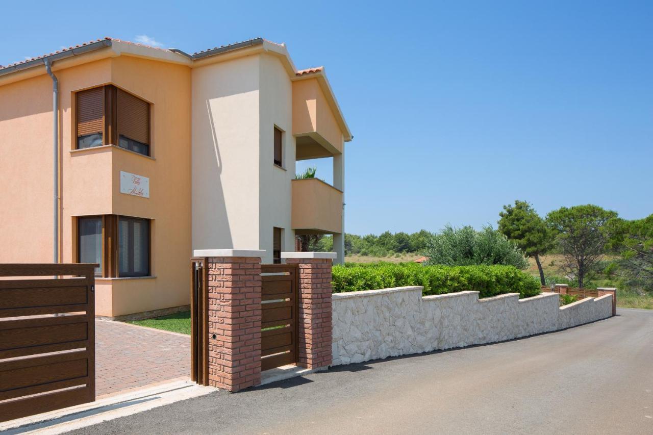 Villa Malibu One Вир Экстерьер фото