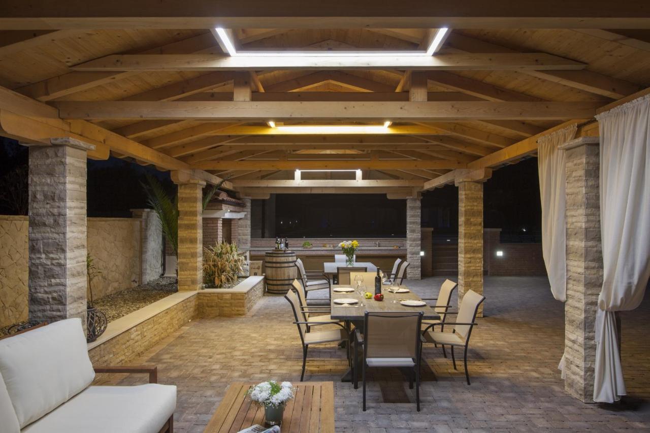 Villa Malibu One Вир Экстерьер фото